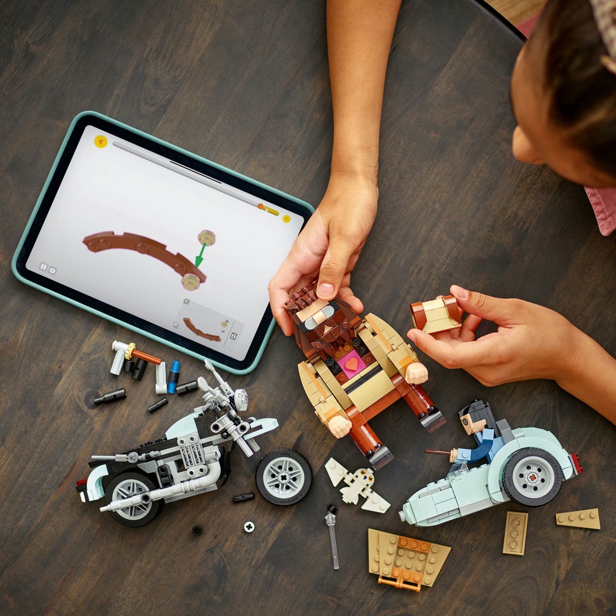 LEGO Harry Potter Hagrid's Magische Motorrijder - 76443