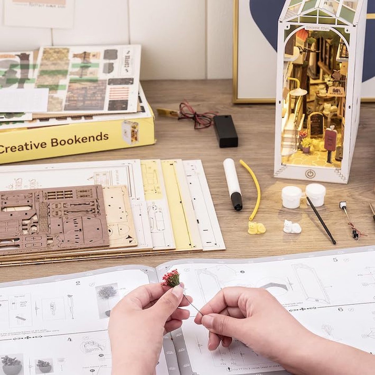 Robotime Sunshine Town Houten Miniatuurhuis - TGB02