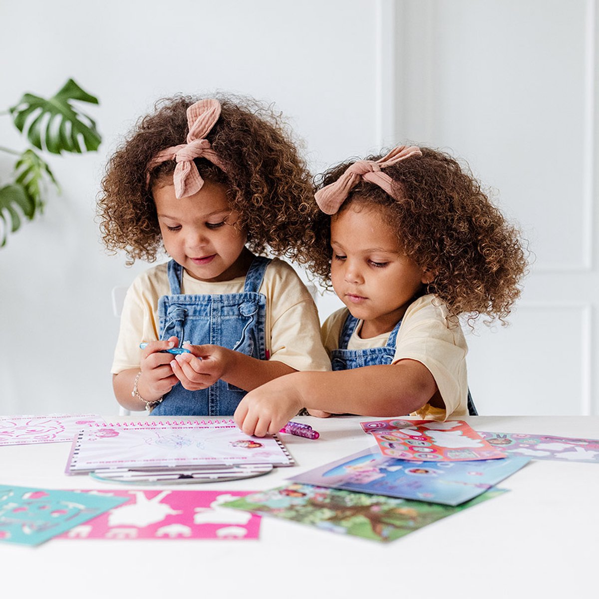 Totum Gabby's Poppenhuis Activiteitenboek met Stickers