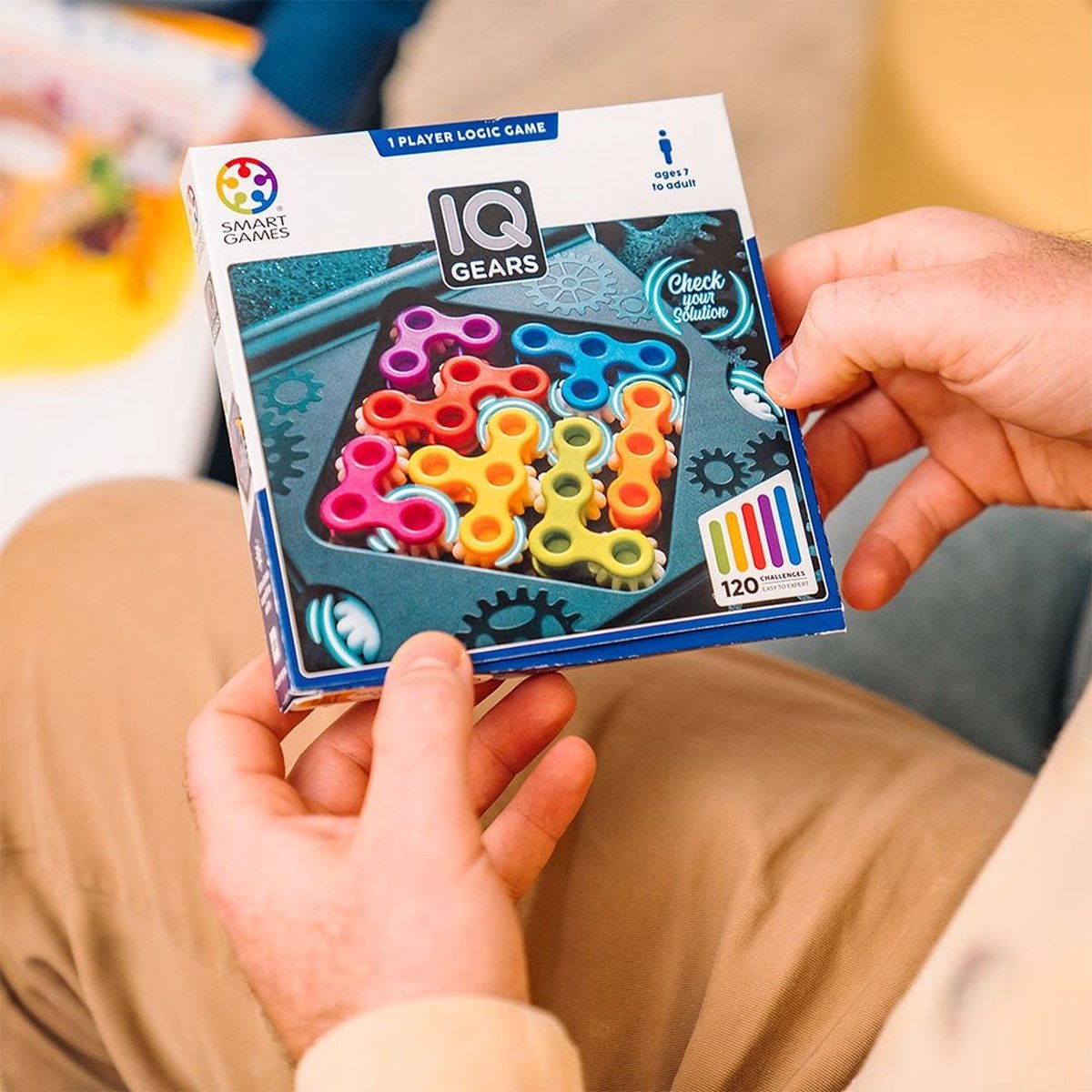 SmartGames IQ Gears - 120 Uitdagende Puzzels