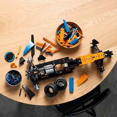 LEGO Technic McLaren F1 Racewagen - 42141