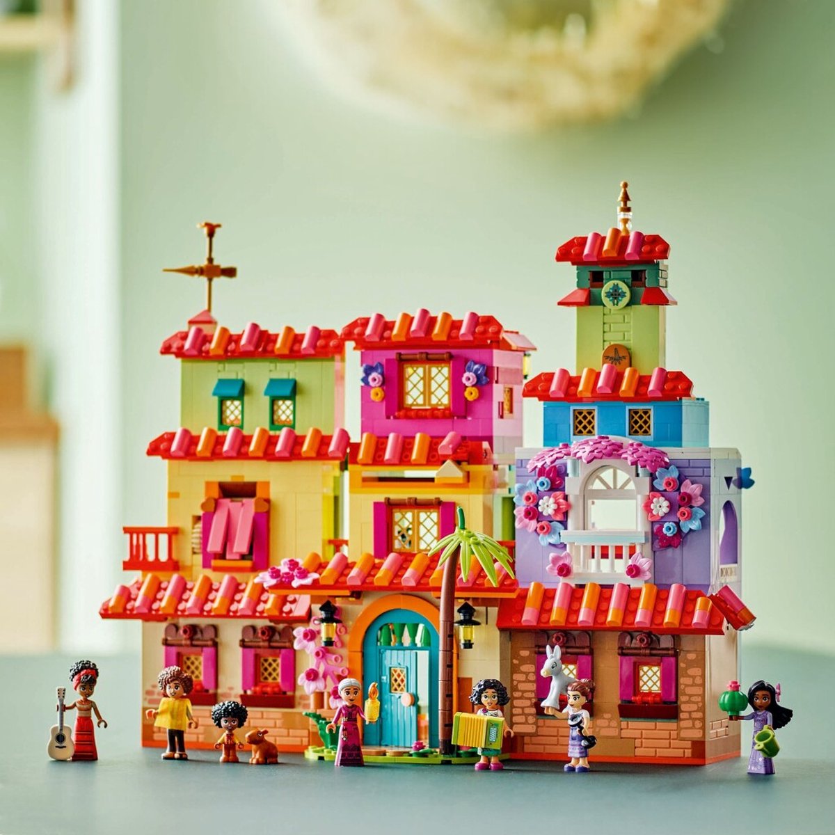 LEGO Disney Encanto Magisch Huis van de Familie Madrigal 43245