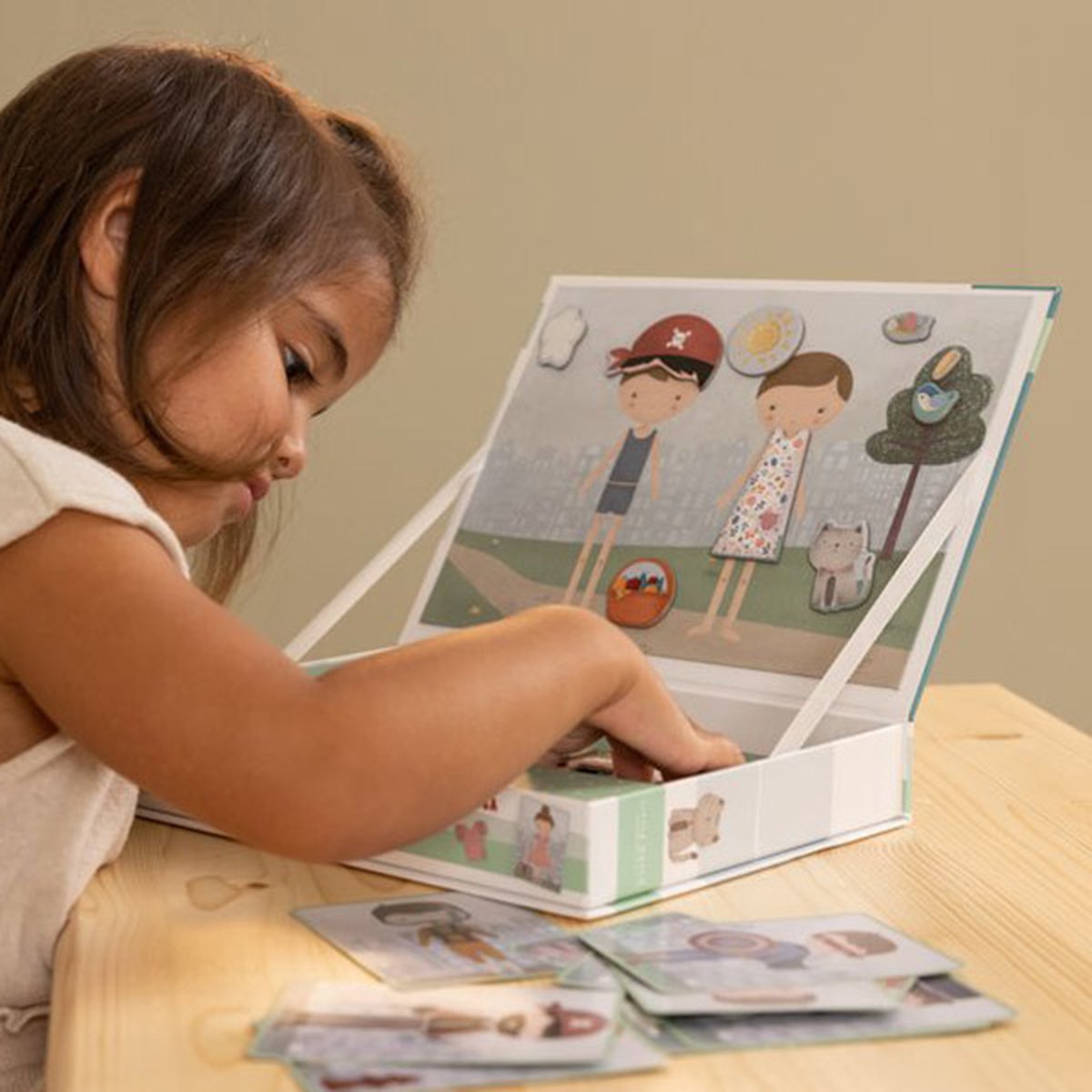 Little Dutch Magnetisch Speelbord Jim en Rosa Figuren Set