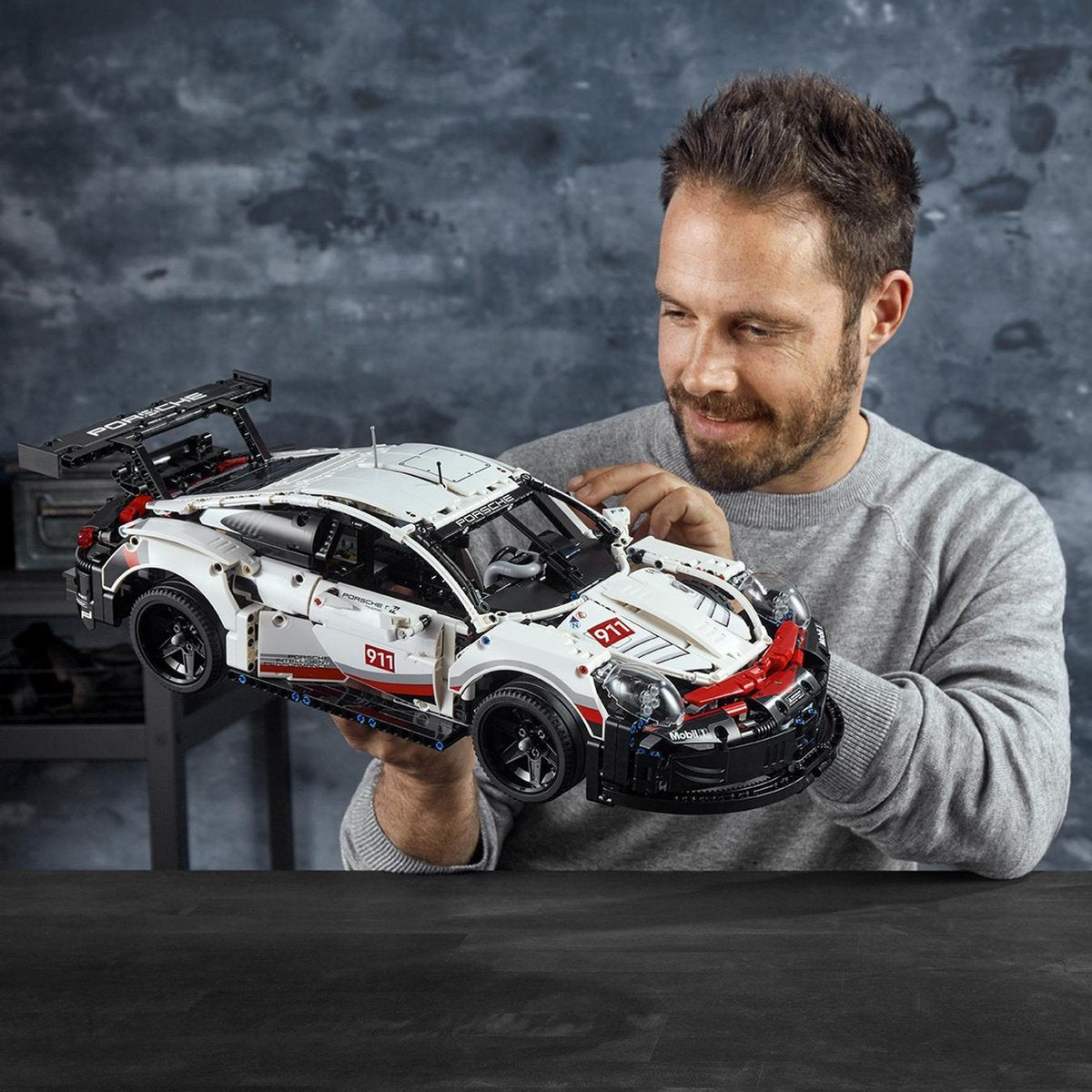 LEGO Technic Porsche 911 RSR Bouwset - 42096