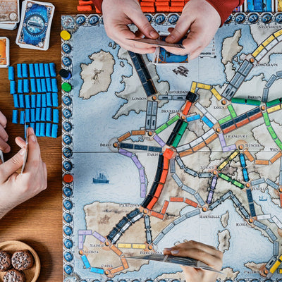 Days of Wonder Ticket to Ride - Europa Bordspel Strategie