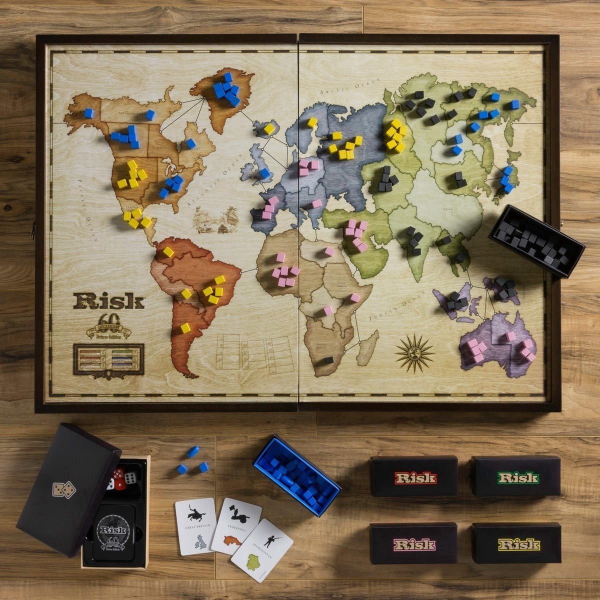 Hasbro Gaming Risk - Strategisch Bordspel Avontuur