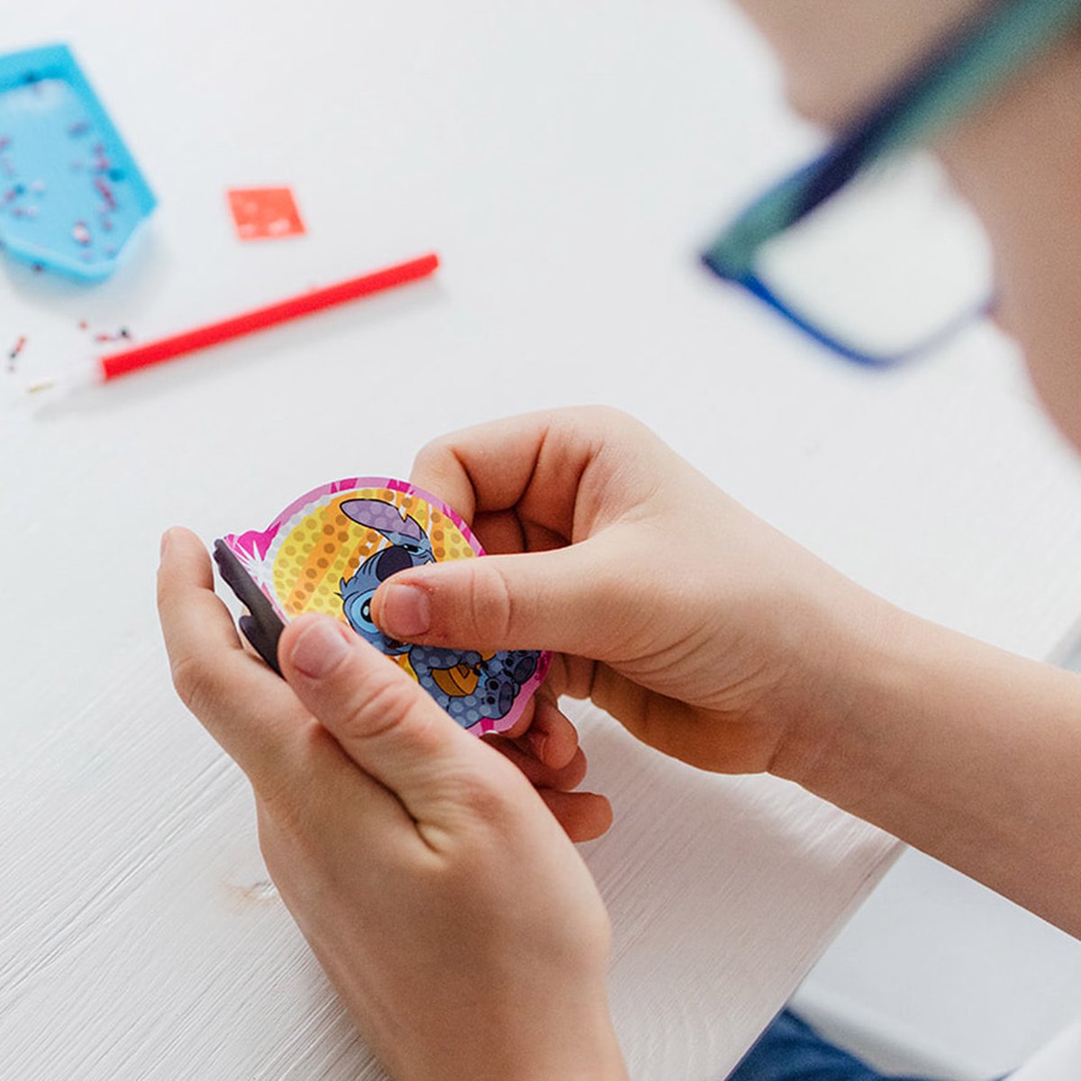 Totum Disney Stitch Magneten & Sleutelhanger Set