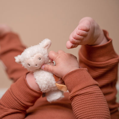 Little Dutch Little Farm Schattige Schapen Polsrammelaar