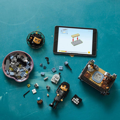 LEGO Woensdag Addams Minifiguur - 76780