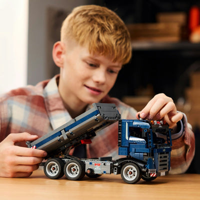 LEGO Technic Kiepwagen met Speelgoedfuncties - 42203