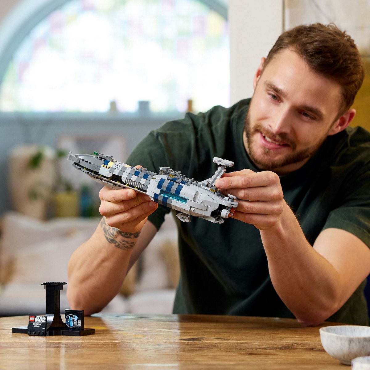 LEGO Star Wars De Onzichtbare Hand - 75377