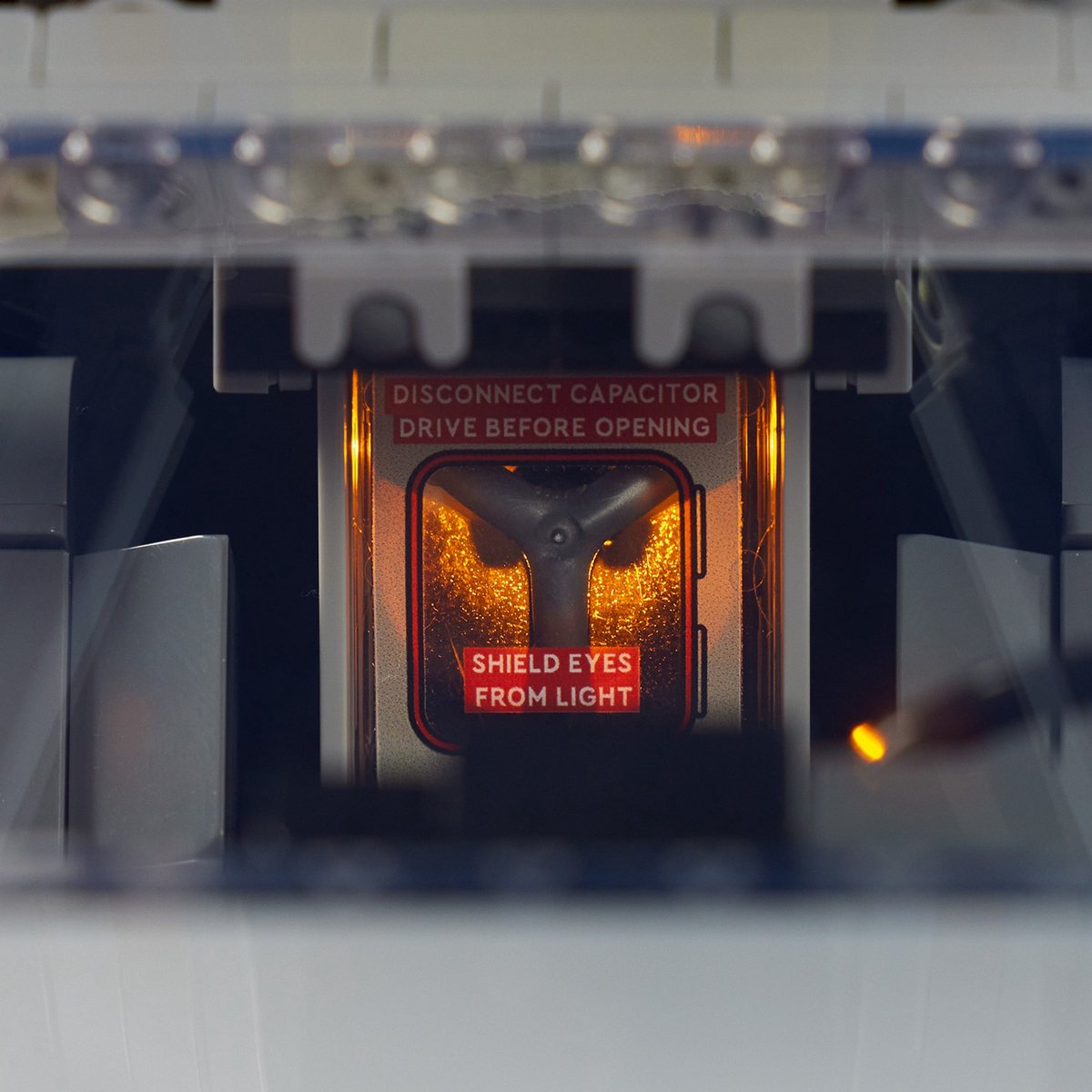 LEGO Creator Icons Tijdmachine van Back to the Future - 10300