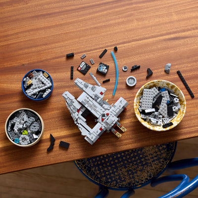 LEGO Star Wars Millennium Falcon Avonturen - 75375