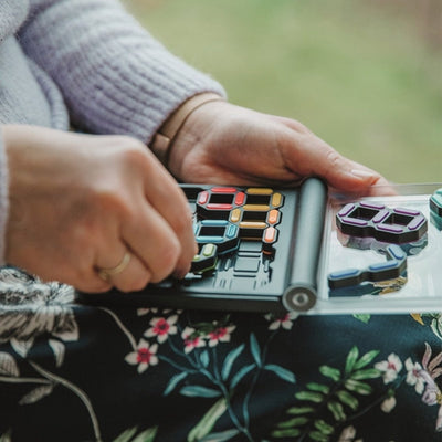 SmartGames IQ Digits - Slim Rekenpuzzelspel