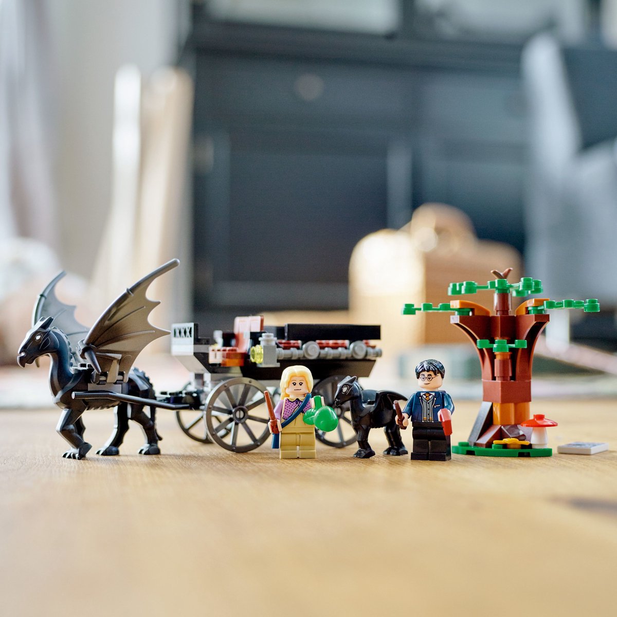 LEGO Harry Potter Zweinsveld Koets en Thestrals - 76400