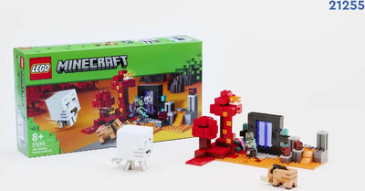 LEGO Minecraft Avontuur bij de Netherpoort - 21255