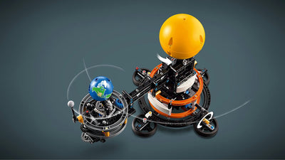 LEGO Technic Aarde en Maan in Omloop - 42179