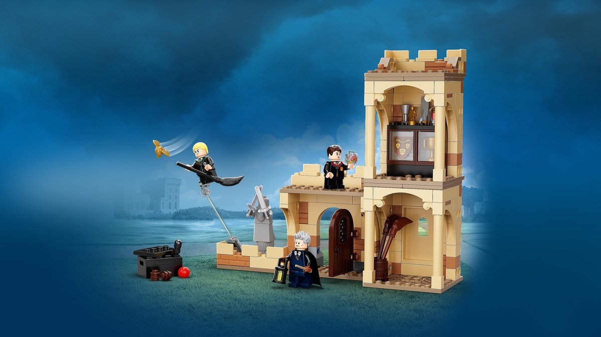 LEGO Harry Potter Zweinstein: De Eerste Vliegles - 76395