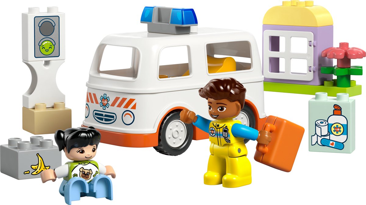 LEGO DUPLO Ambulance met Chauffeur - 10447