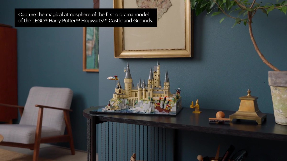 LEGO Harry Potter Kasteel & Tuinen van Zweinstein - 76419