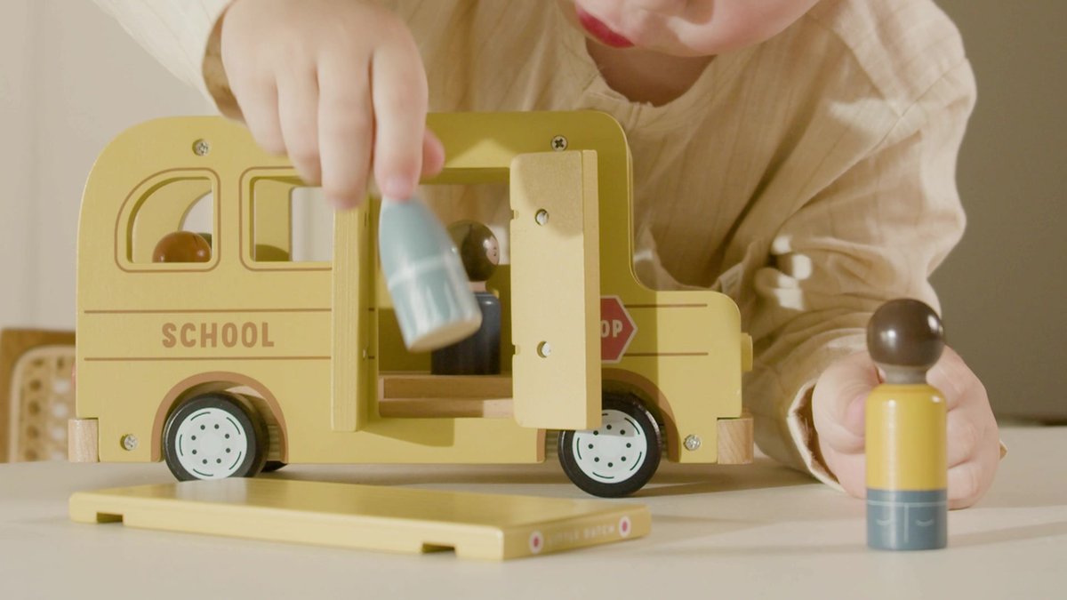 Little Dutch Houten Schoolbus met Figuren FSC