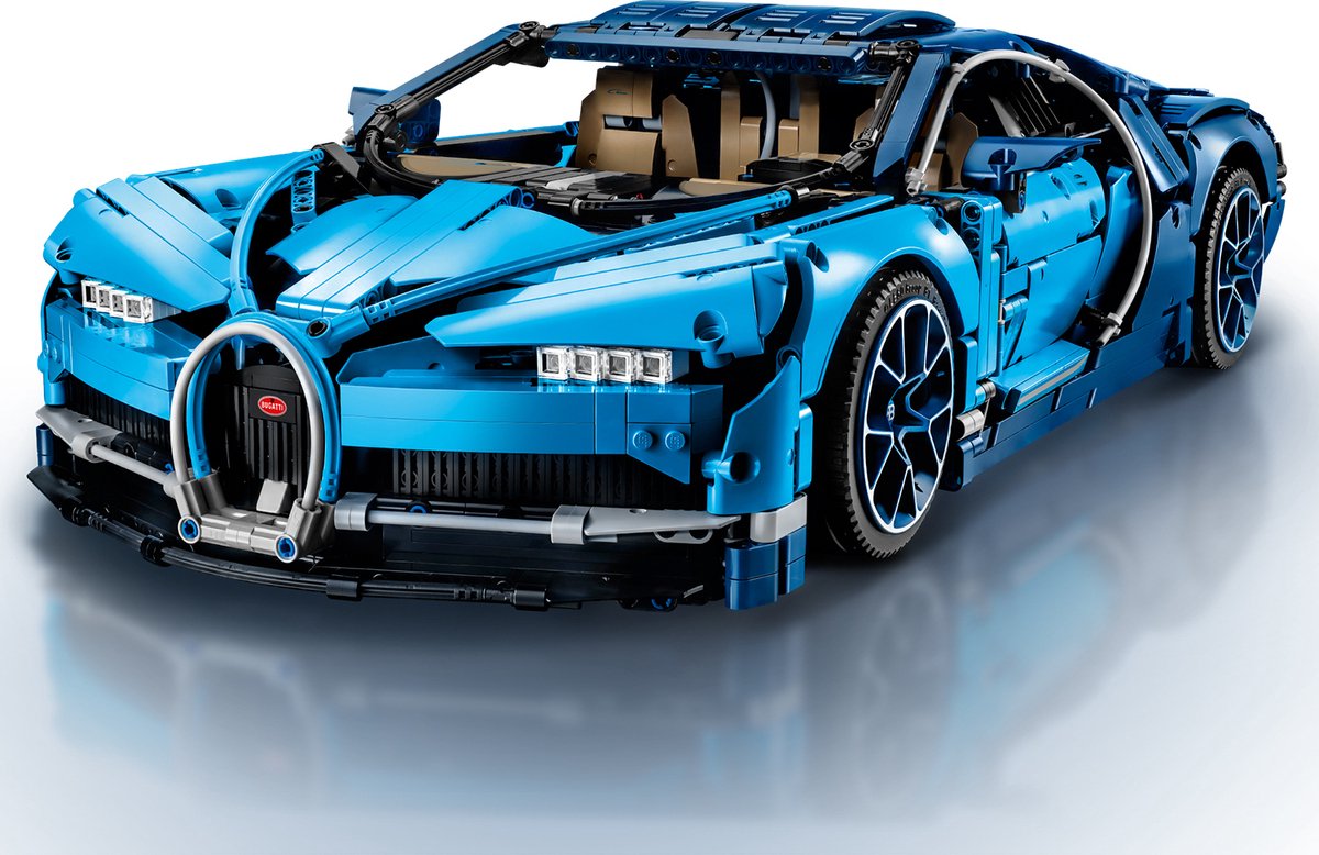 LEGO Technic Luxe Bugatti Chiron Bouwset - 42083