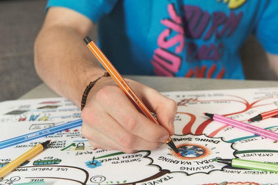 STABILO Pen 68 Set van 30 Viltstiften in Metalen Etui