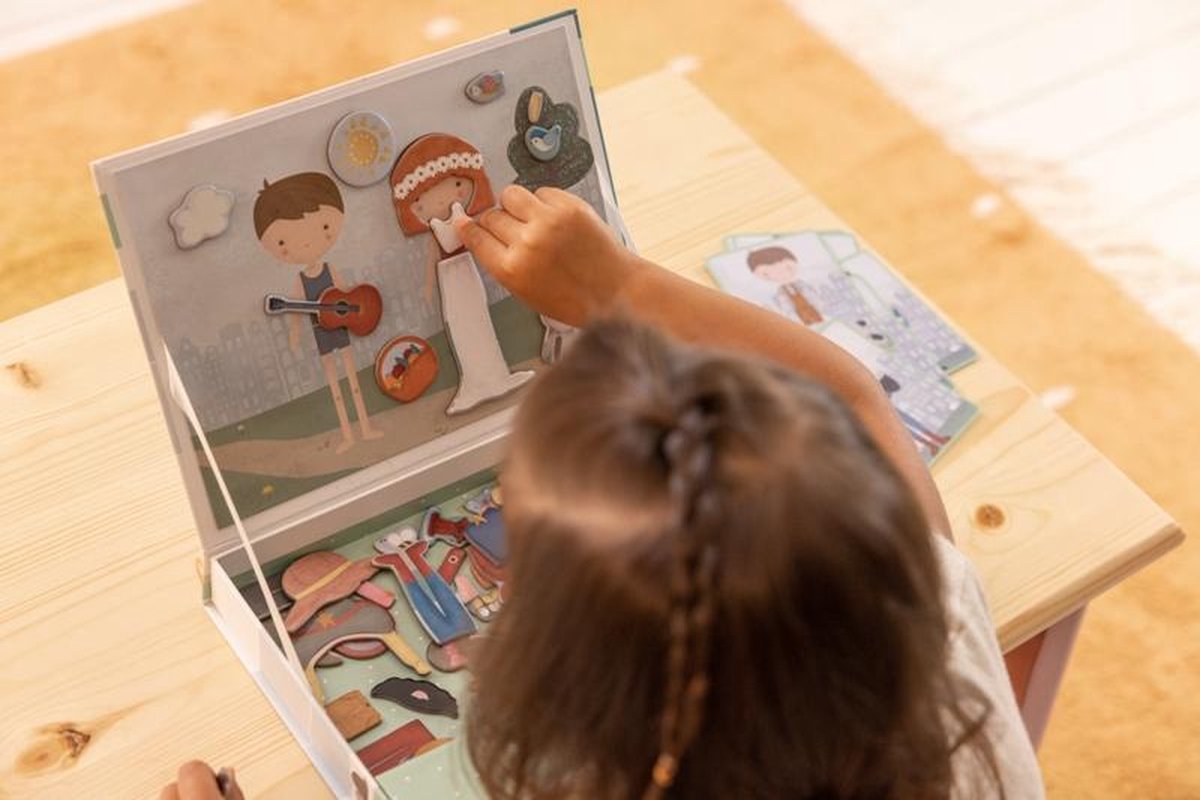 Little Dutch Magnetisch Speelbord Jim en Rosa Figuren Set