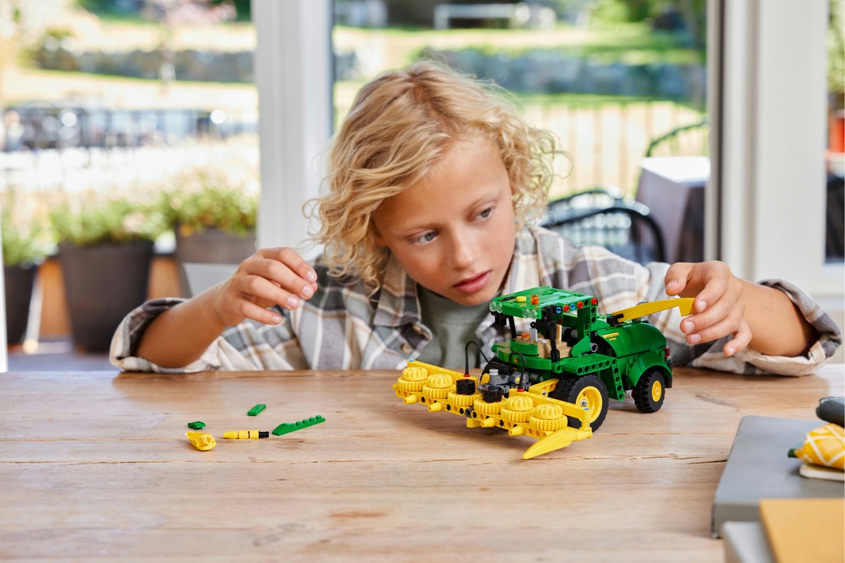 LEGO Technic John Deere 9700 Hakselaar - 42168