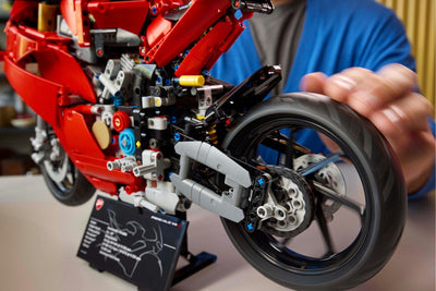 LEGO Technic Ducati Panigale V4 S Motorfiets - 42202
