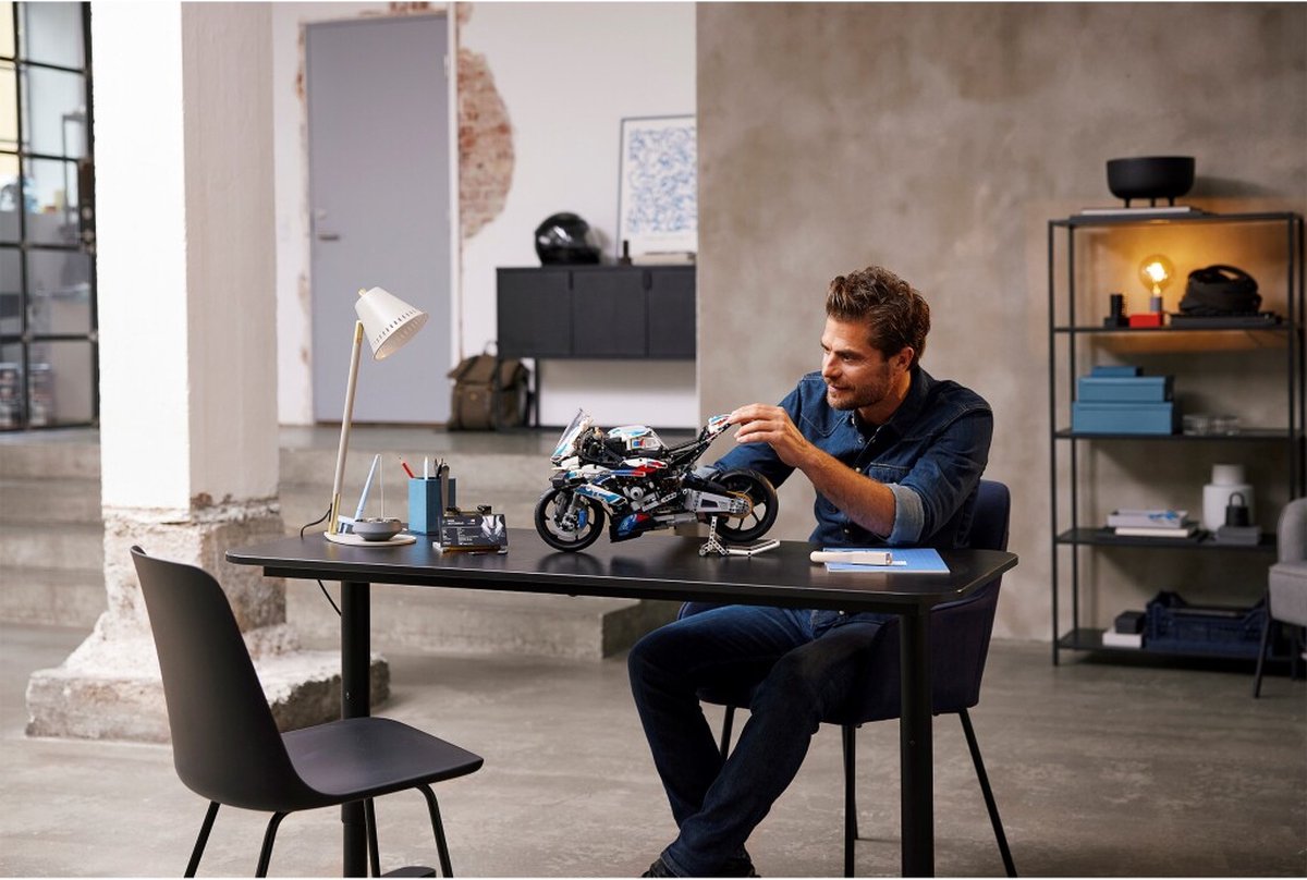 LEGO Technic BMW M 1000 RR Motorfiets - 42130