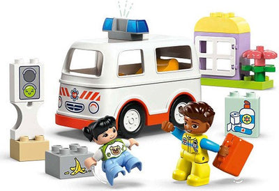 LEGO DUPLO Ambulance met Chauffeur - 10447