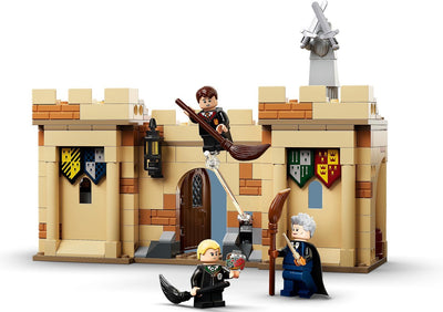 LEGO Harry Potter Zweinstein: De Eerste Vliegles - 76395
