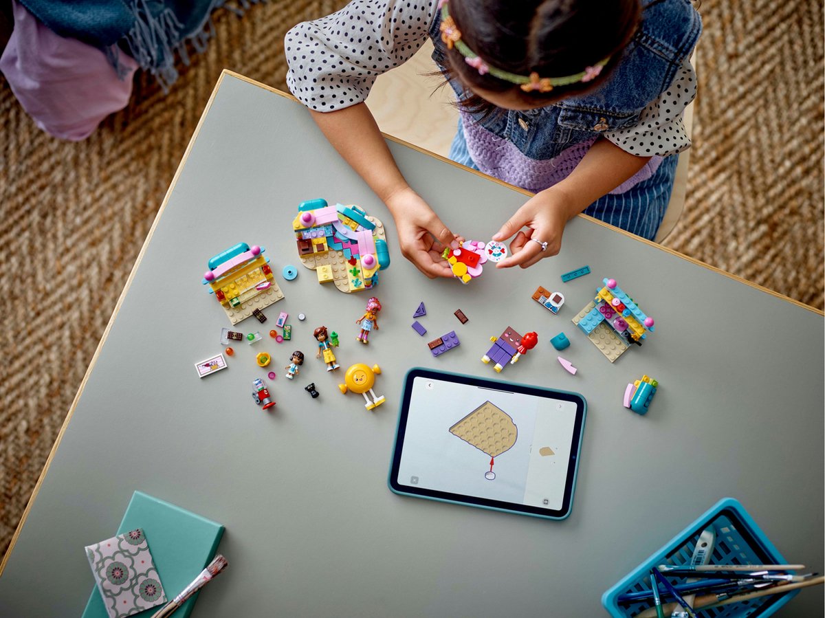 LEGO Friends Snoepwinkel van Heartlake City - 42649