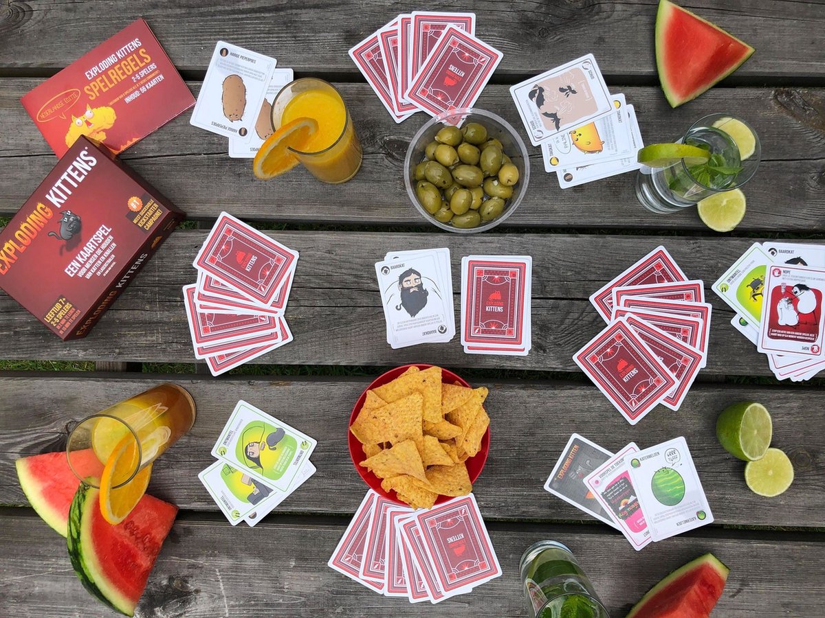 Exploding Kittens - Hilarisch Kaartspel voor het Hele Gezin
