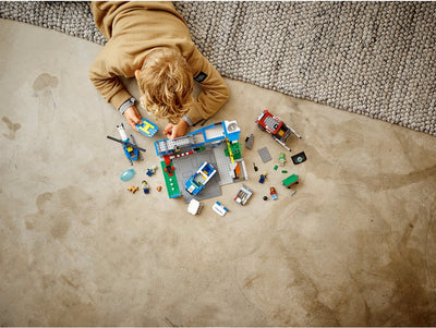 LEGO City Politiebureau met Voertuig - 60316