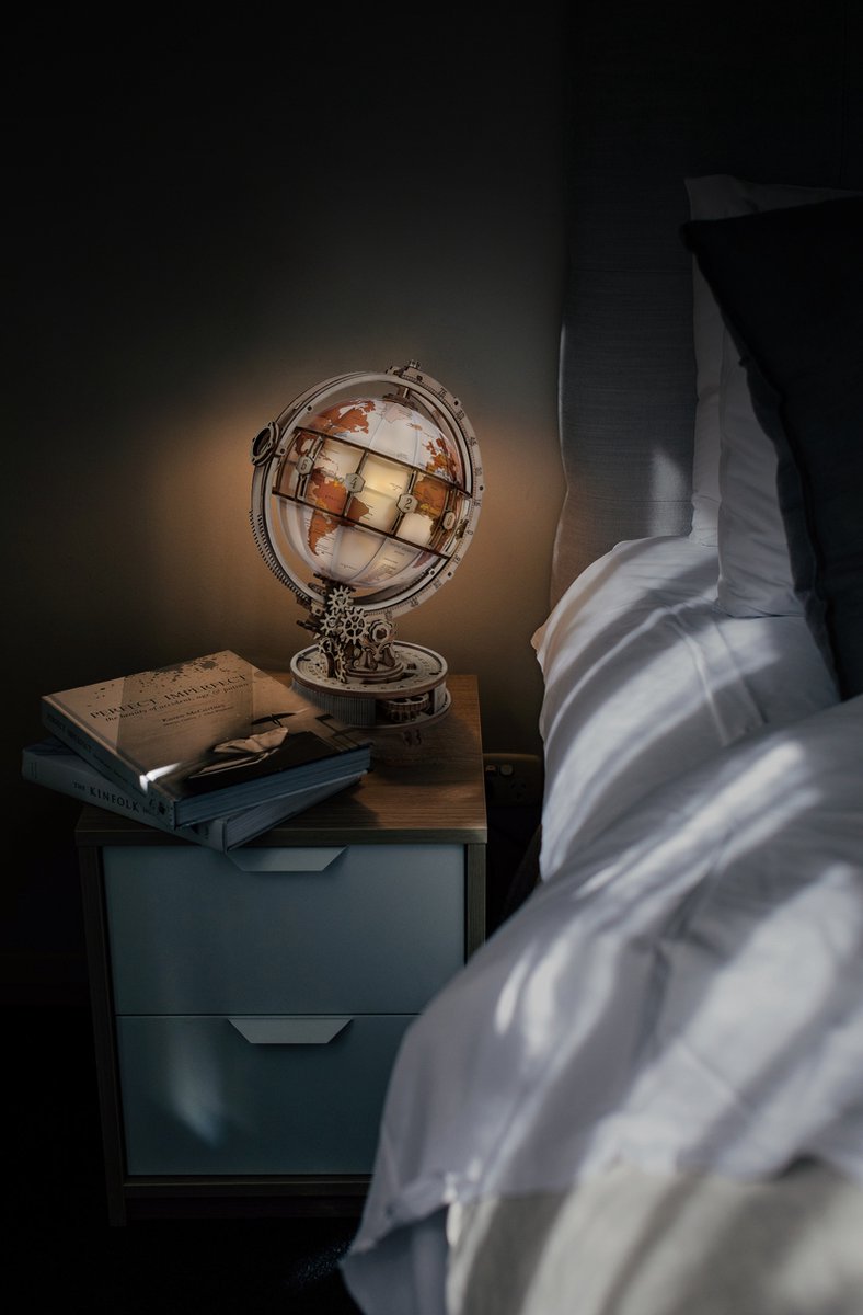 Robotime Luminous Globe ST003 - Houten Wereldbol Maquette