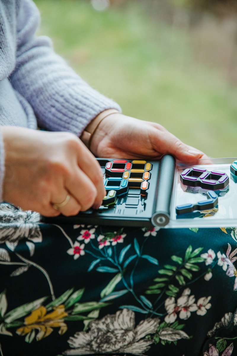 SmartGames IQ Digits - Slim Rekenpuzzelspel